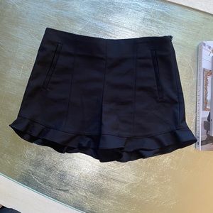 1 STATE Black Ruffle Shorts. Size 4. EUC